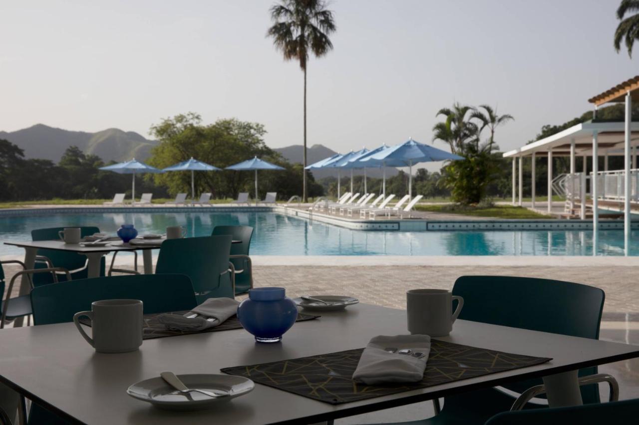 Marriott Maracay Golf Resort Bagian luar foto